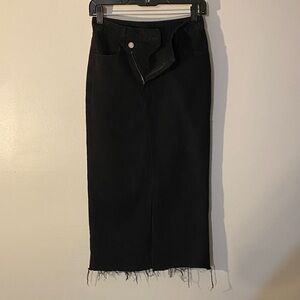 High-Rise Black Midi Denim Skirt with Frayed Hem